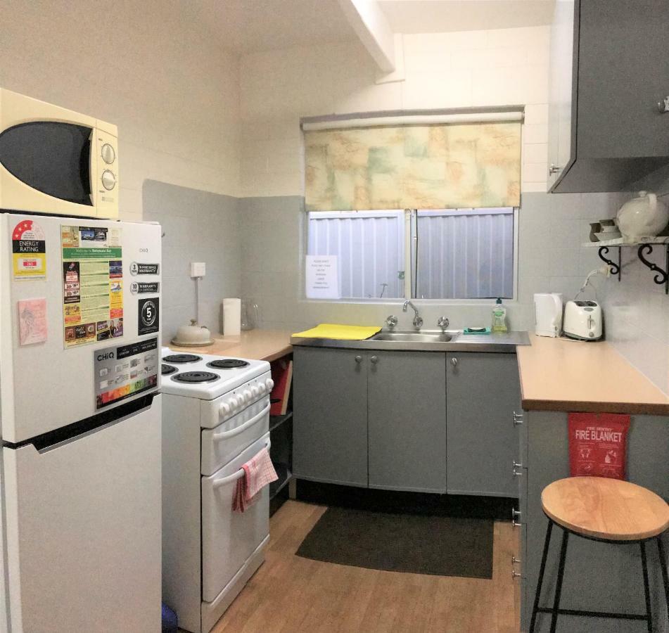 Kon Tiki Apartments Batemans Bay Buitenkant foto