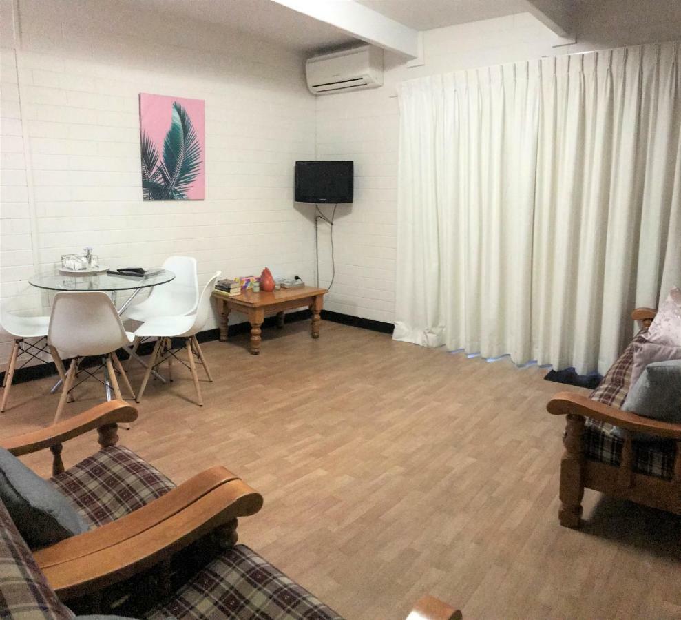 Kon Tiki Apartments Batemans Bay Buitenkant foto
